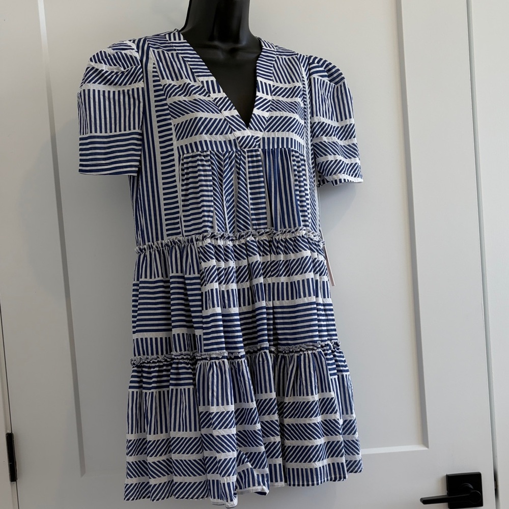 NWT Aqua Tiered V-Neck Mini Dress - Picture 2 of 6